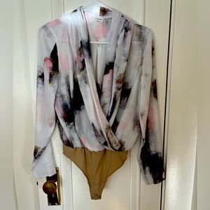 Aritzia Babaton Ambrose Bodysuit in Frost/Pink Dream - S